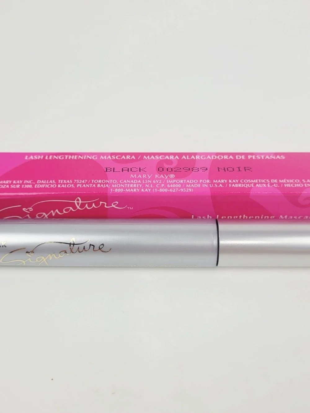Mary Kay Signature Lash Lengthening Mascara Black 002989~0.33 oz~NEW with Box